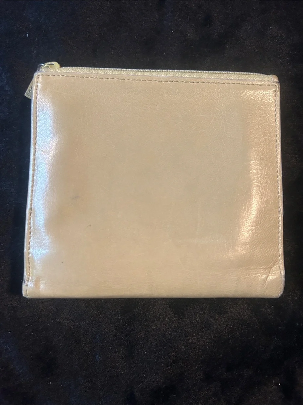 Gucci Beige Leather Compact Wallet with Silver Tone Lock - Picture 8 of 16